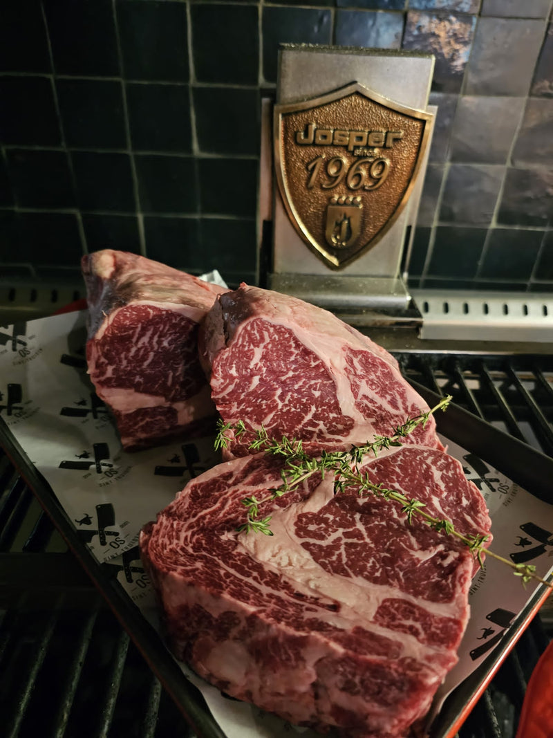 New-Zealand Wagyu Ribeye Steak (1 KG)