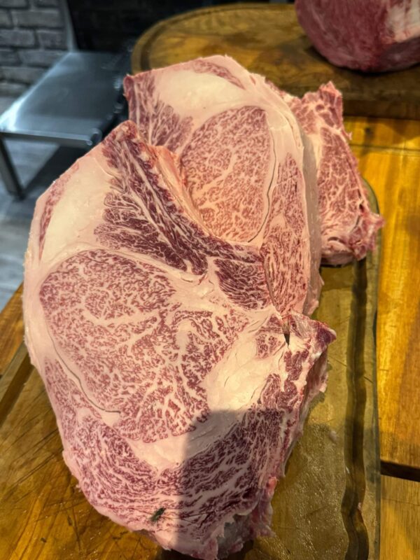 Japanese Wagyu Prime Rib steak Bone In (1,5KG)