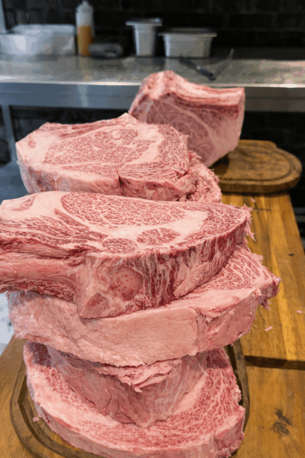 Japanese Wagyu Prime Rib steak Bone In (1-1,5KG)