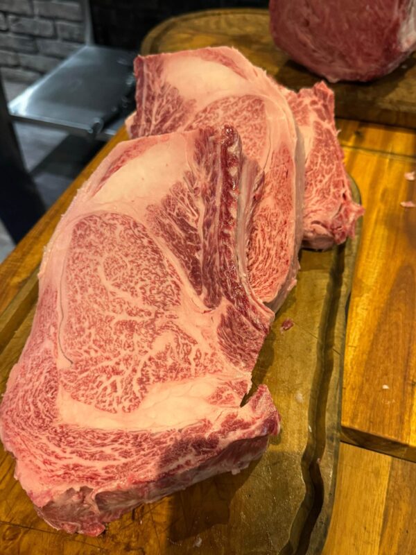 Japanese Wagyu Prime Rib steak Bone In (1,5KG)